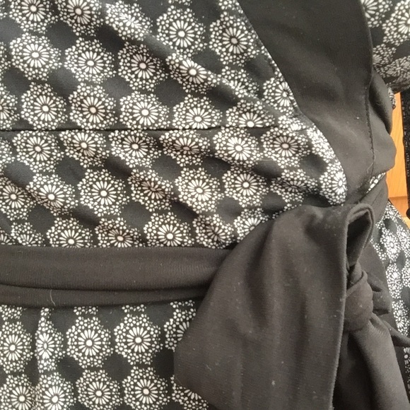 Tristan wrap top - Picture 2 of 5